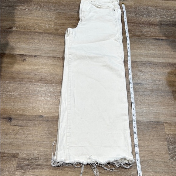 &DENIM Size 26 White Wide Leg Flare Jeans with Frayed Hem - Picture 6 of 13